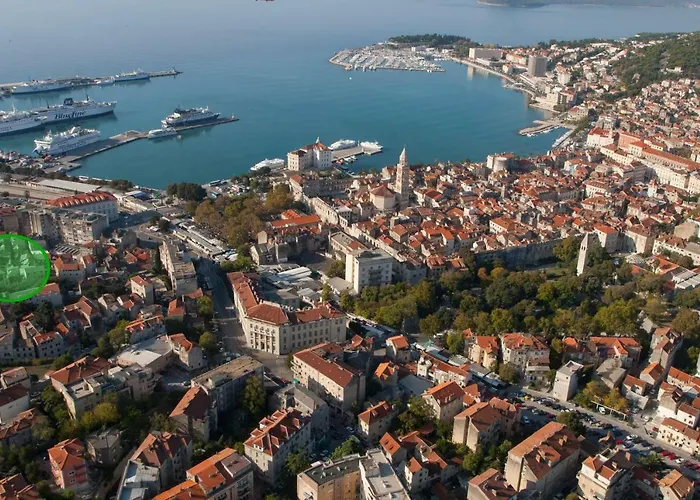 Annie's Stone & 公寓